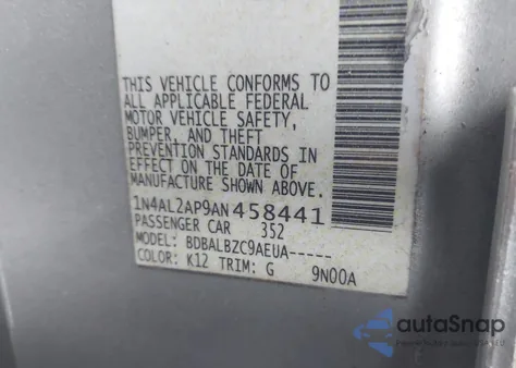 2010 Nissan Altima 2.5 S z USA, uszkodzony, nr VIN 1N4AL2AP9AN458441